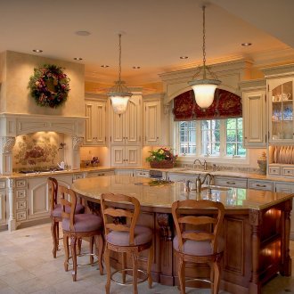 Beautiful colonial style kitchen