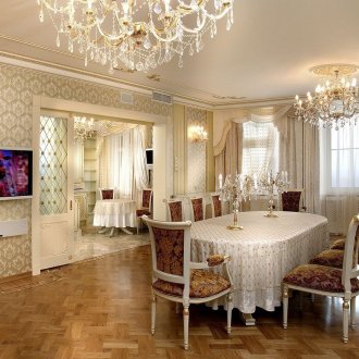 Empire tarzı yemek odasında güzel dekor