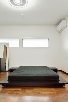 Japon tarzı minimalist yatak odası